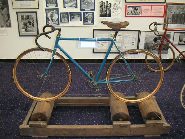 「bicycle roller training」的圖片搜尋結果