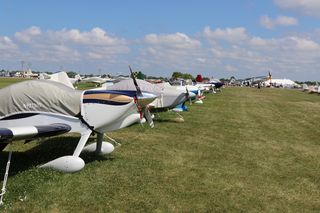 RV's Lined at OSH