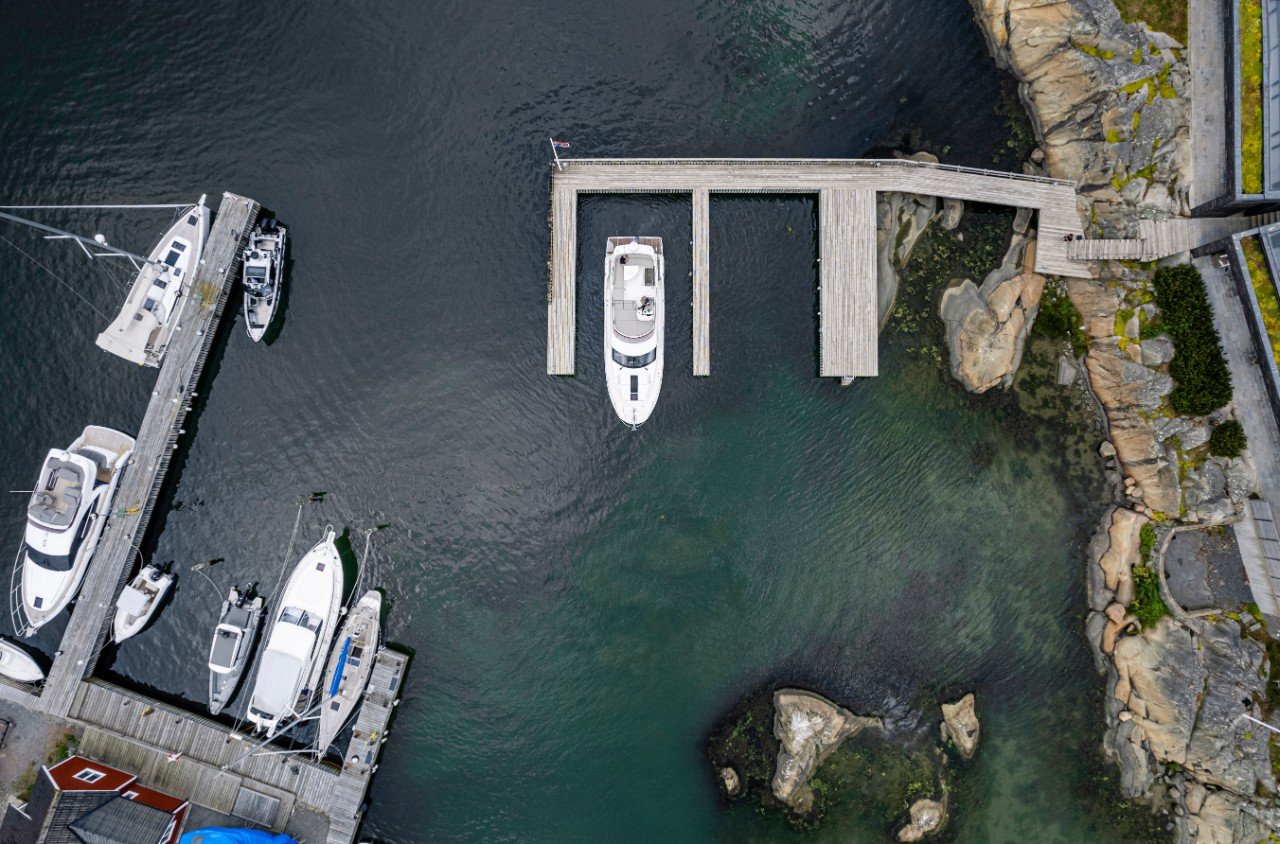 Garmin supports National Safe Boating Week to bring awareness to safe boating practices.