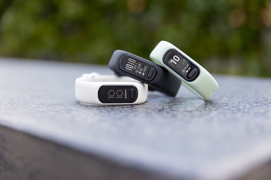 Garmin announces 5 smart fitness tracker.