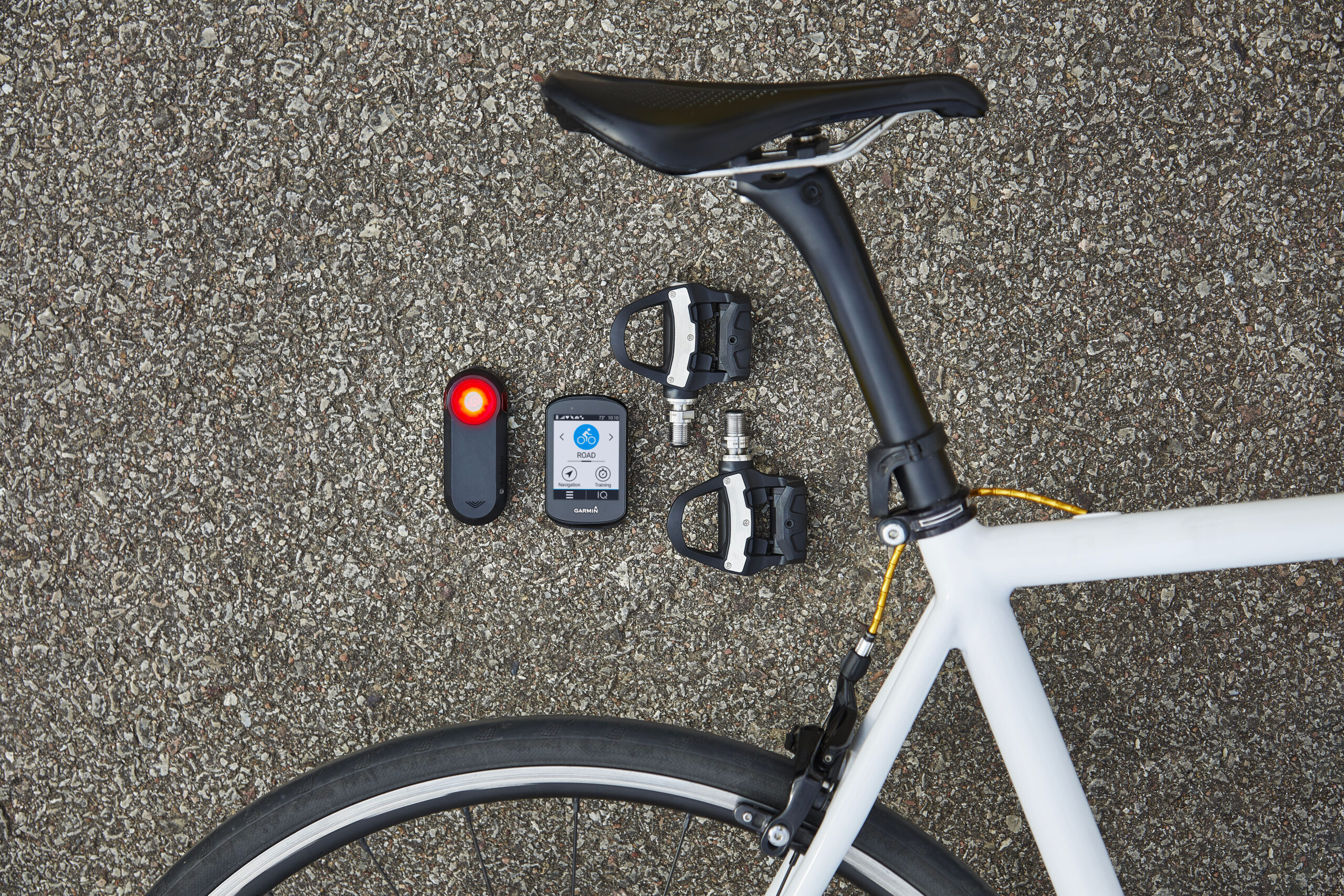 Accessoires connectés vélo : compteurs, GPS, supports smartphones
