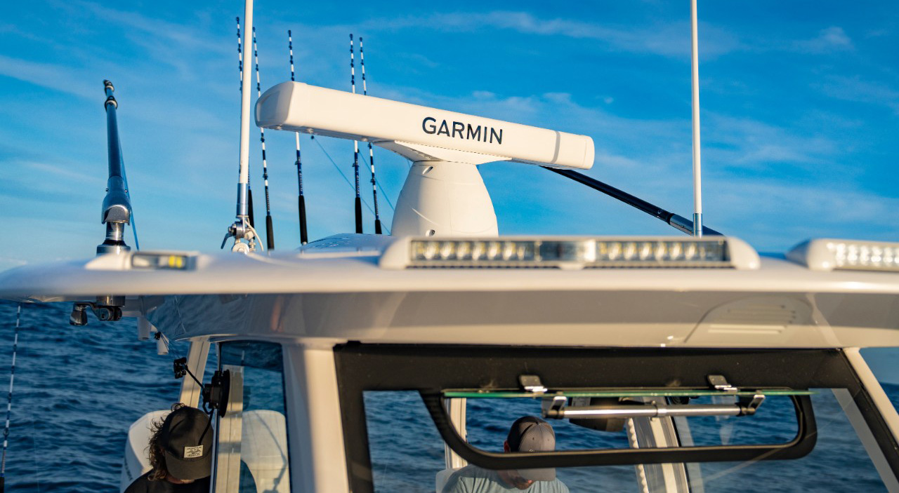 GARMIN Marine - Choisir le bon moteur électrique pour votre bateau