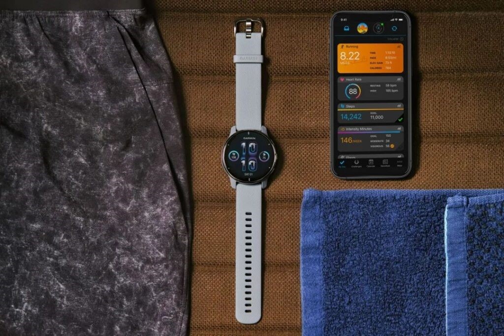 Jam tangan Garmin dapat melacak semua kegiatan HIIT dan menaiki tangga Anda