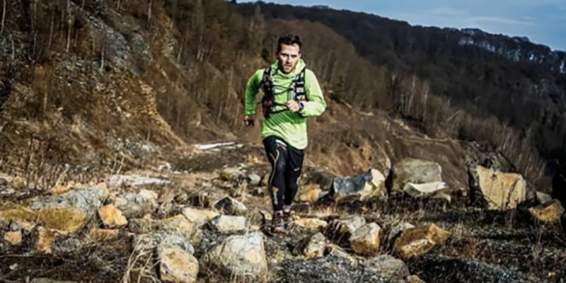 man_mountain_running_training